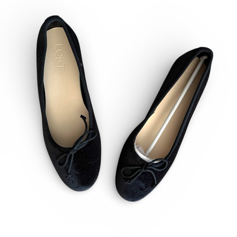 Ann Taylor LOFT Women's Black Velvet Ballet Flats | size 8 | NIB
